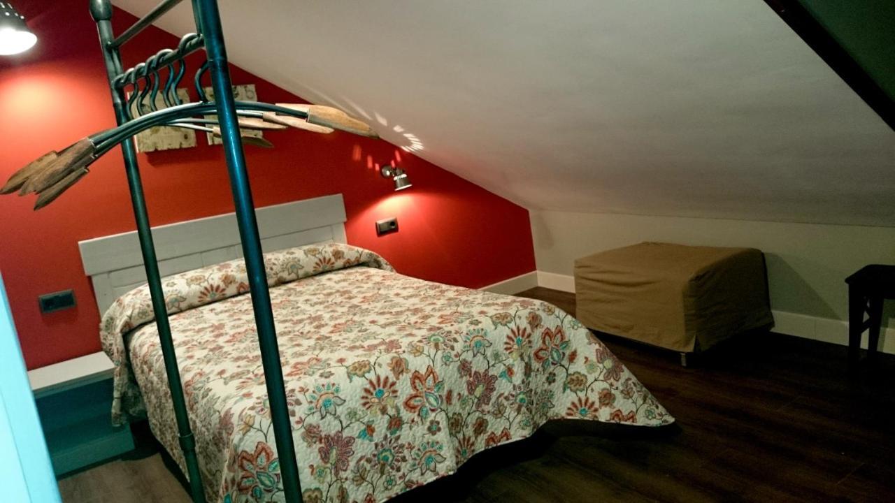 Apartamentos El Rincon De Andrea II Биескас Екстериор снимка